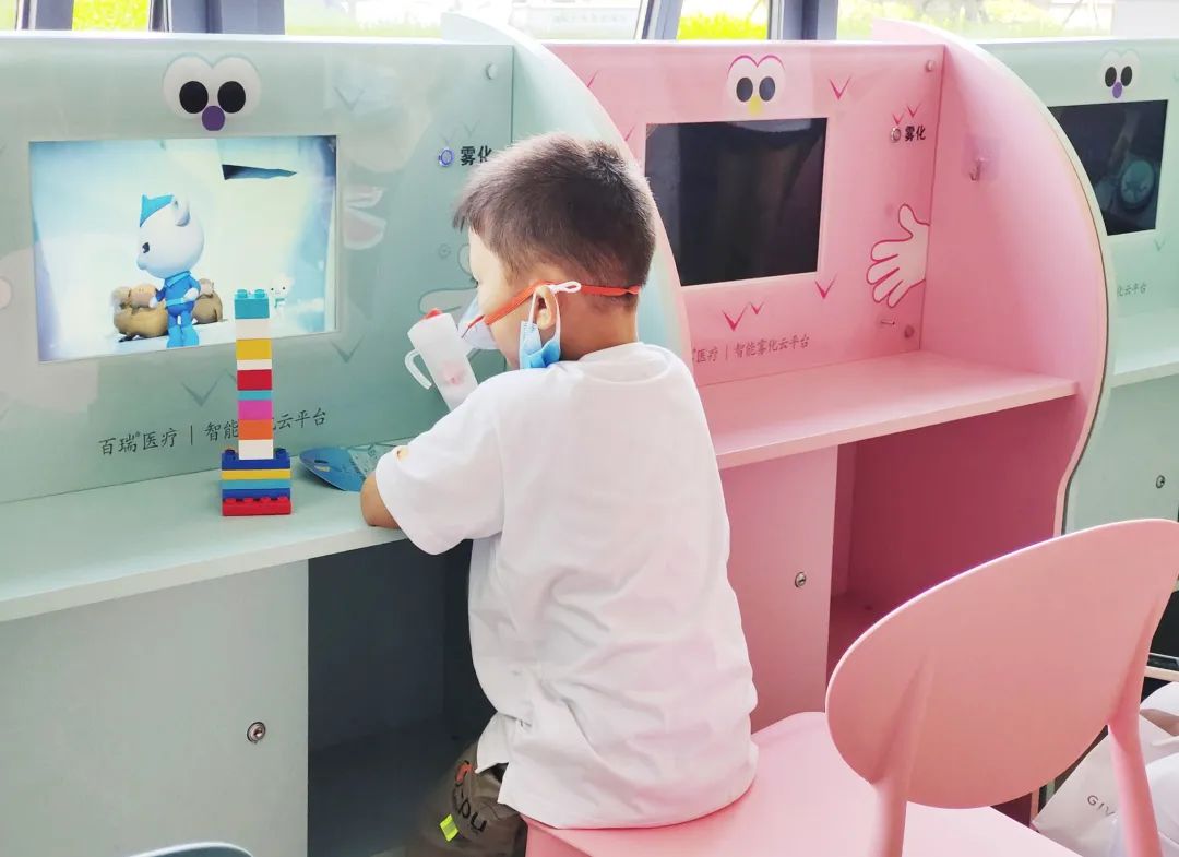 宝宝做雾化不哭不闹?泸州市人医有神器!(图4) 4.jpg