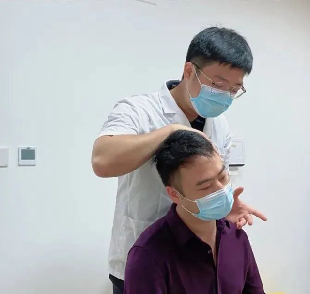 【扩散】外国人体验中医绝活,结果……(图4) 4.jpg