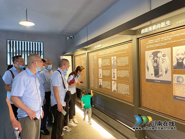 泸县六中40余名党员干部接受红色教育洗礼(图1) 六中2.jpg