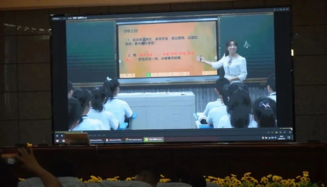 泸州市初中语文骨干教师“名校访学”走进泸州十八中(图5) 5.jpg