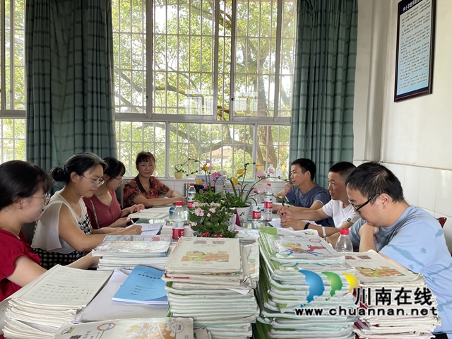 泸县百和镇召开2022年春期教学质量分析会(图4) 0 (4).jpg