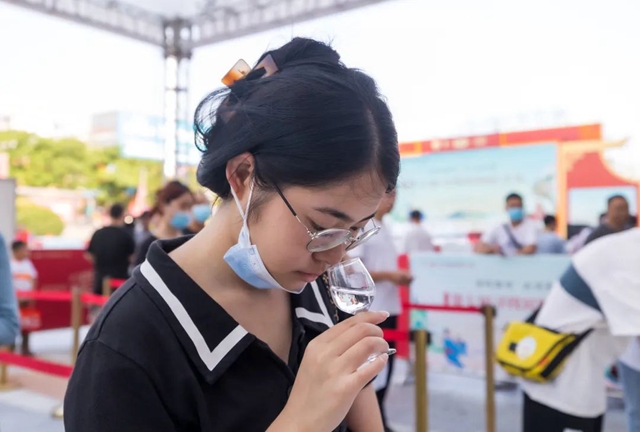 前三名都是女将!泸州这些“民间好舌头”太牛了(图9) 9.jpg