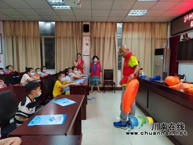 龙马潭区小市街道杜家街社区家长学校开展防溺水安全知识讲座(图4) mmexport1657254804136.jpg.jpg