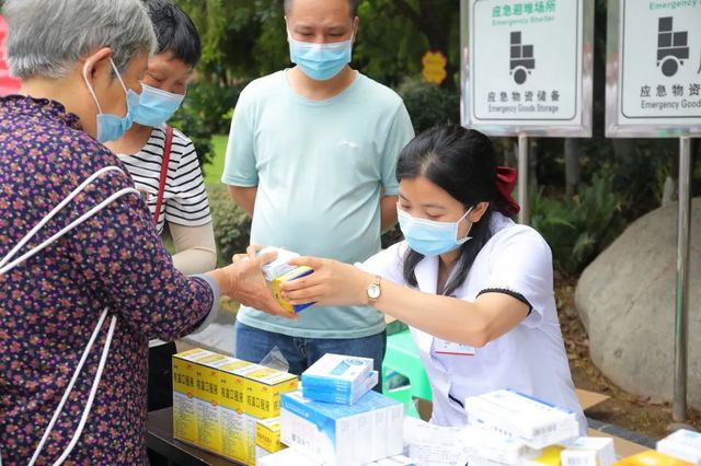 对标找差 提能增效 | 合江:品荔枝·健康义诊两不误,群众都夸好!(图8) nEO_IMG_8.jpg