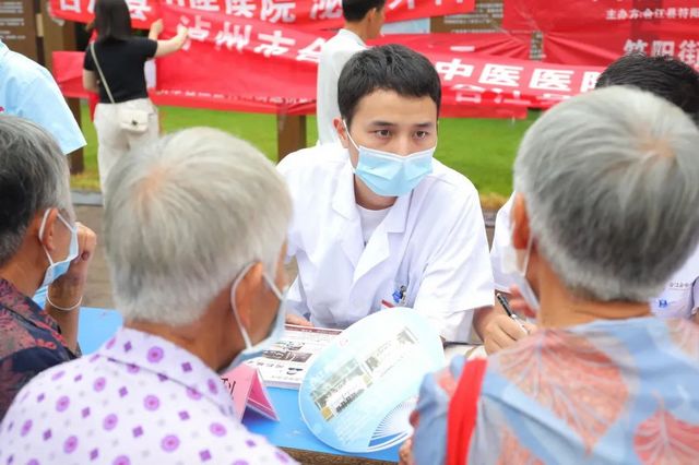 对标找差 提能增效 | 合江:品荔枝·健康义诊两不误,群众都夸好!(图7) nEO_IMG_7.jpg