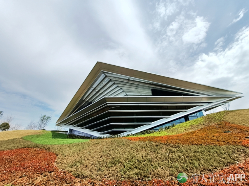 动向未来丨“钻石”在山间镶嵌 “宜宾速度”再次耀眼(图2) 2.jpg