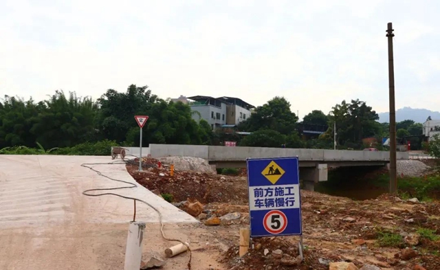 日夜施工!合牛路(牛滩至得胜段)预计8月底实现通车(图6) 6.jpg