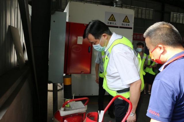 泸州市口岸物流办开展夏季行业安全生产大检查(图1) nEO_IMG_1.jpg