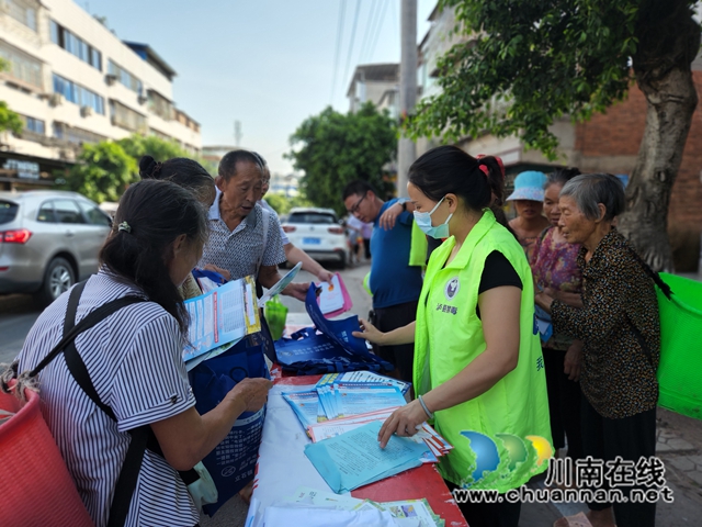 民心守护|泸县立石镇:综合宣传上街头,惠民知识入民心(图1) 立石1.jpg