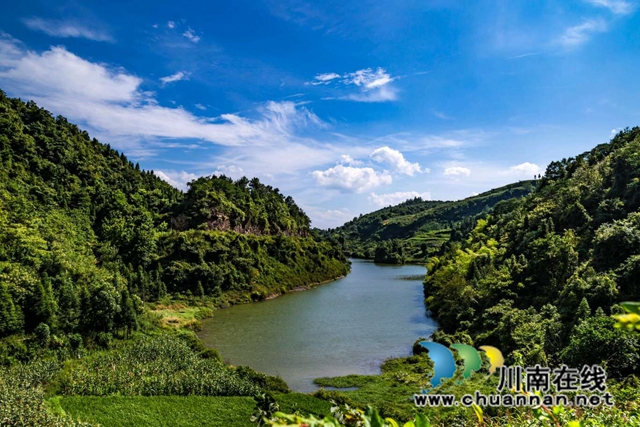 民心守护|古蔺马嘶苗族乡:把骨干水源建设和城乡一体供水作为抗旱情保民生的头等大事来抓(图1) 1.jpg