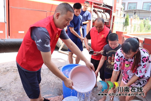 民心守护|泸县立石镇:送水上门,解忧润民心(图2) 水2.jpg