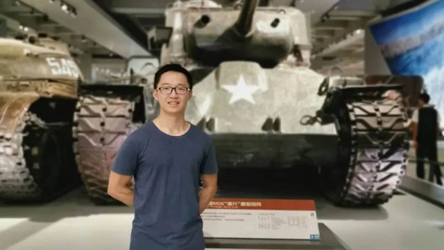 龙翔医生两个月从江中救起两人，他说不想当英雄，只望……