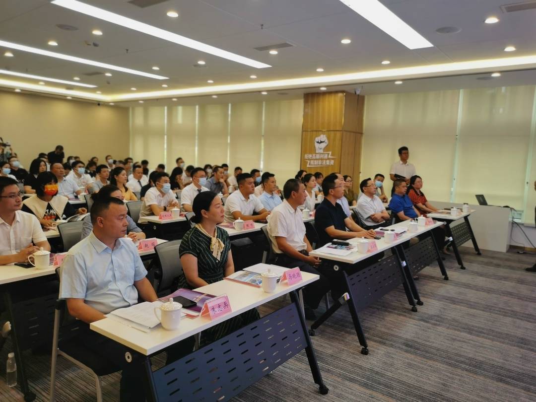 川南新能源汽车城落户泸州金融商业中心(图3) 1.jpg