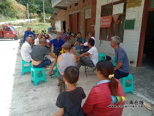 泸州:助力防火救火,传递工行温度(图2) 工行2.png