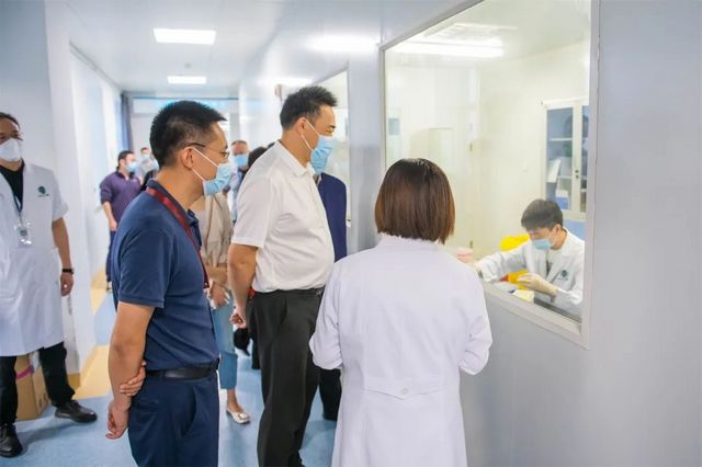 【抗疫决战】守卫健康的战场,西南医大附院人从不缺席!(图5) nEO_IMG_5.jpg