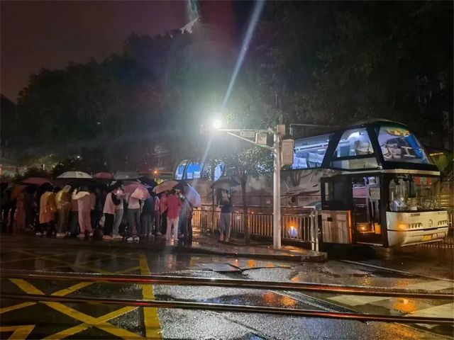 【抗疫决战】守卫健康的战场,西南医大附院人从不缺席!(图10) nEO_IMG_10.jpg