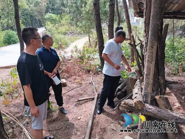 九三学社泸县基层委助力森林防灭火抗旱减灾工作(图1) 1.jpg