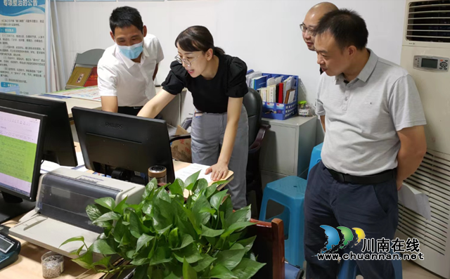 合江县人社局深入开展“局长走流程”活动(图1) 合江.png