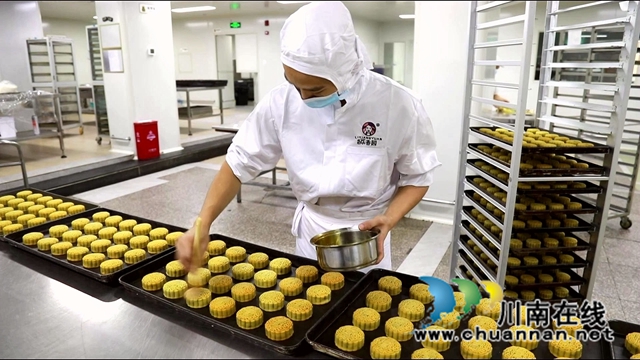 合江台上送：中秋渐近 四川合江：“花样月饼”满足你的味蕾[00-04-08][20220908-164104290].jpg