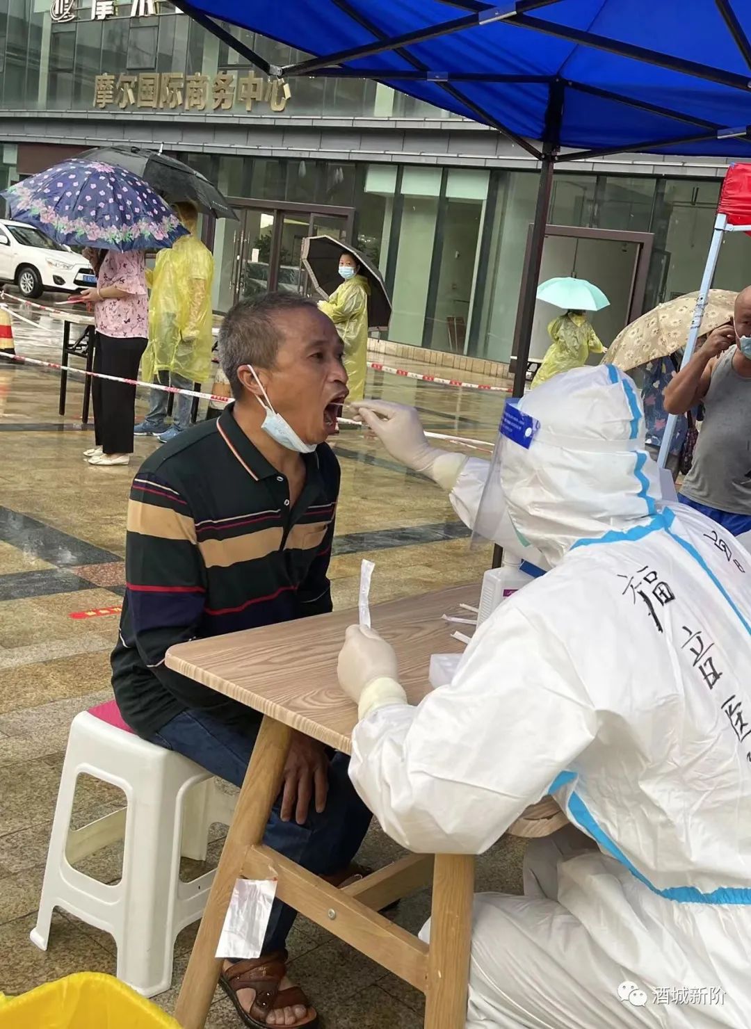 共克时艰 泸州市新阶人士在行动(图5) 5.jpg