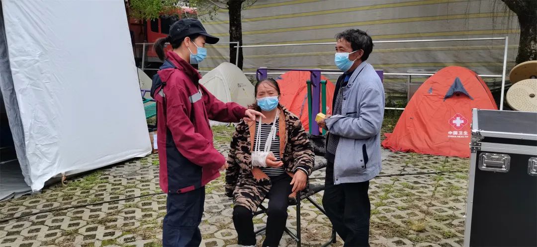 星夜驰援震区后,这么多天他们是怎么过的?(图9) 9.jpg