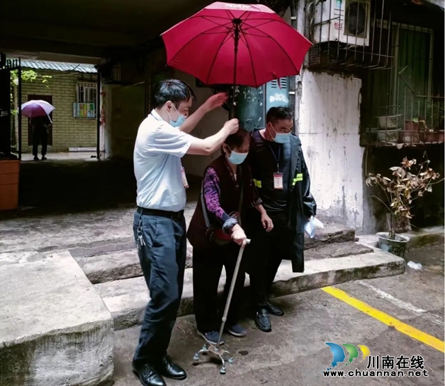 泸州市自然资源和规划系统:下沉一线亮身份,“疫”无反顾显担当(图4) 640.jpg