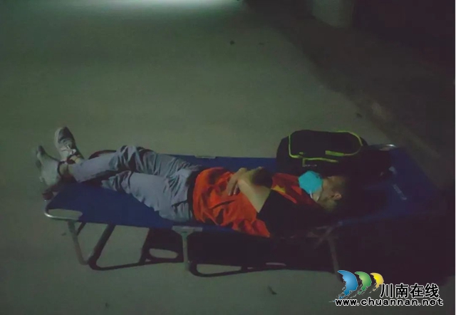 泸州市自然资源和规划系统:下沉一线亮身份,“疫”无反顾显担当(图15) 640 (14).jpg