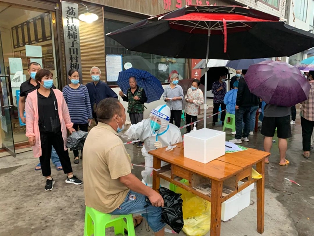 【战“疫”记录】义无反顾,奔赴一线:这就是天使的模样!(图11) 11.jpg