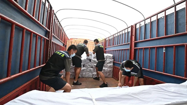 泸州:应急帐篷为“疫”线撑起“避风港”(图3) 3.jpg