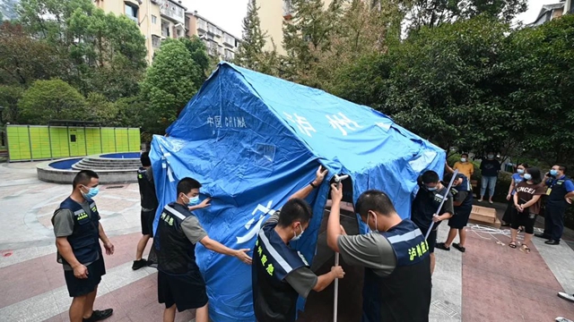泸州:应急帐篷为“疫”线撑起“避风港”(图8) 8.jpg