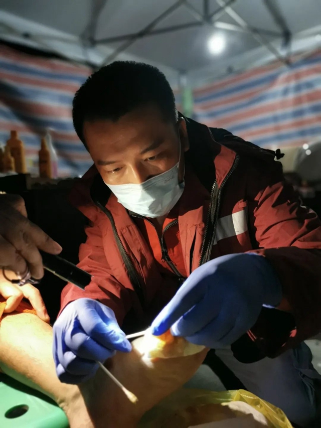 抗震救灾|9天,他们回来了!(图6) 6.jpg