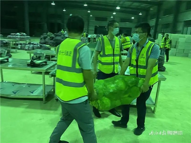 揭秘!内江人,你收到的“蔬菜包”是这样来的(图1) 1.jpg