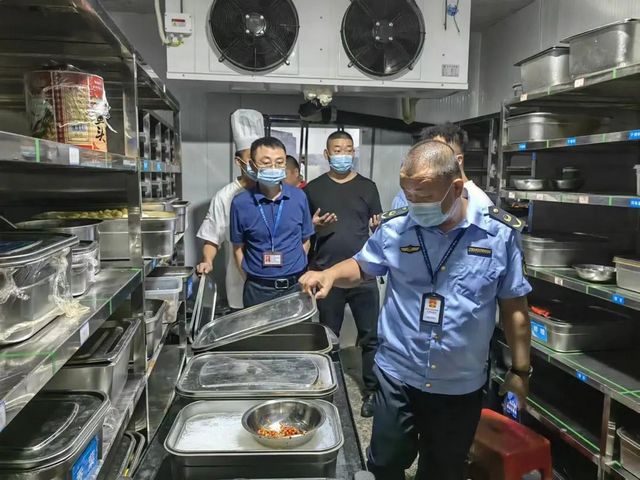 泸州:闻令而动、决战决胜,闪耀在战“疫”一线的“市监蓝”!(图10) nEO_IMG_9.jpg