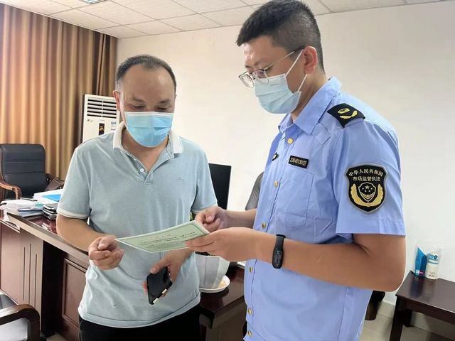 泸州:闻令而动、决战决胜,闪耀在战“疫”一线的“市监蓝”!(图14) nEO_IMG_13.jpg