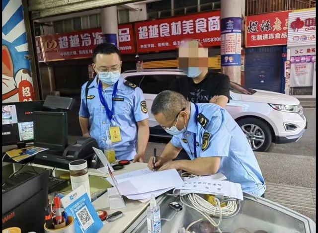 泸州:闻令而动、决战决胜,闪耀在战“疫”一线的“市监蓝”!(图13) nEO_IMG_12.jpg