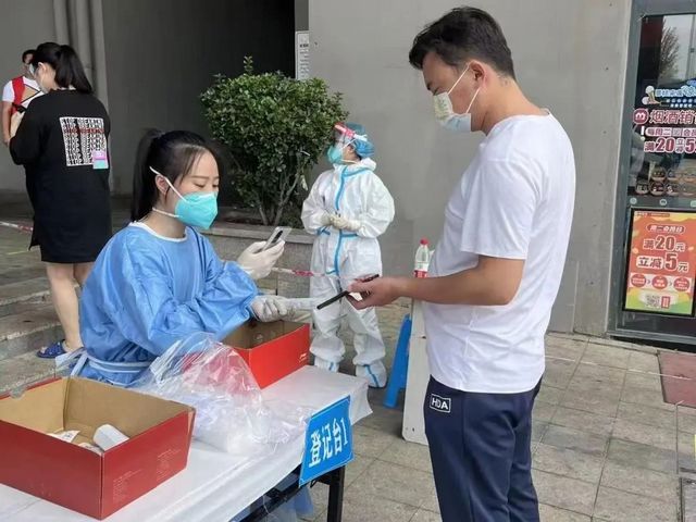 泸州:闻令而动、决战决胜,闪耀在战“疫”一线的“市监蓝”!(图33) nEO_IMG_35.jpg