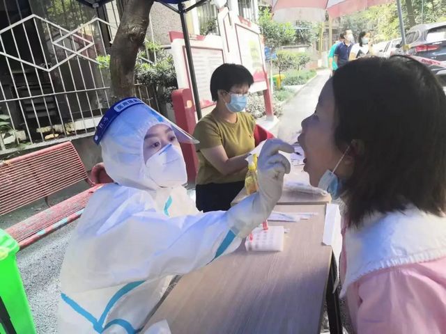 泸州:闻令而动、决战决胜,闪耀在战“疫”一线的“市监蓝”!(图28) nEO_IMG_30.jpg