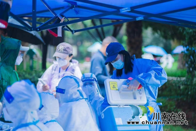 江阳区华阳街道：“疫”不容辞的社区网格员