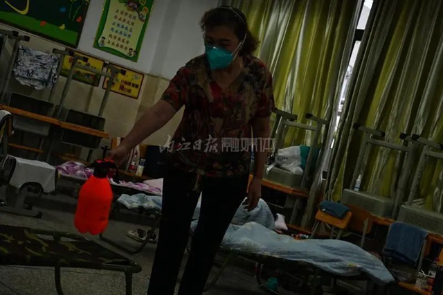 转运样本、协助“追阳”!内江千余的哥、驾驶员24小时鏖战“疫”线(图7) 7.jpg