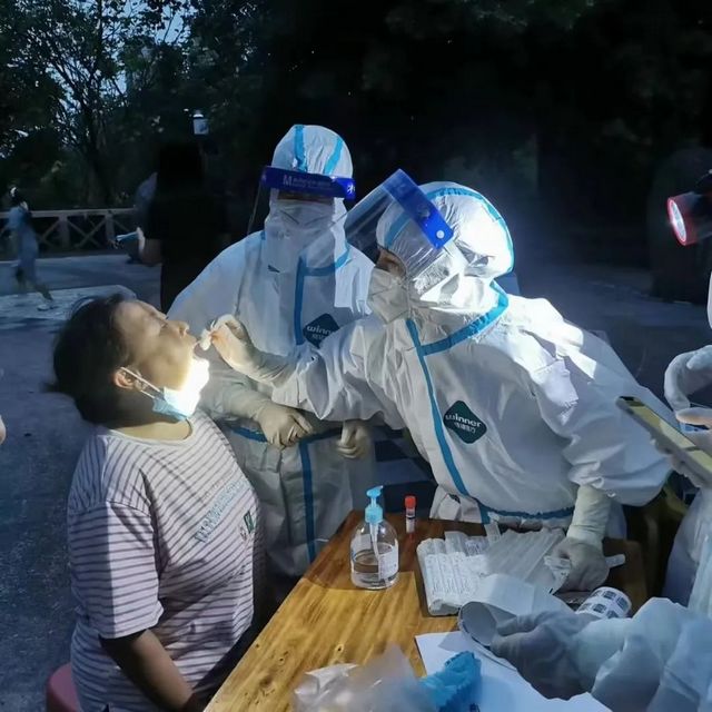 全员出击、多线作战!这是泸州市人民医院的“战疫”答案(图4) nEO_IMG_4.jpg