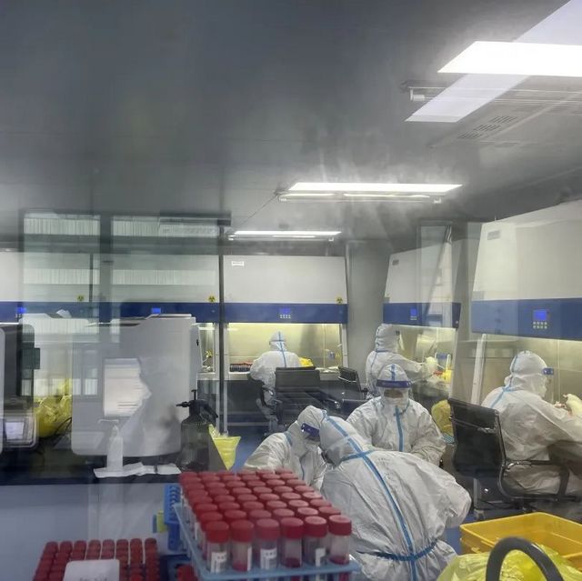 全员出击、多线作战!这是泸州市人民医院的“战疫”答案(图12) nEO_IMG_12.jpg