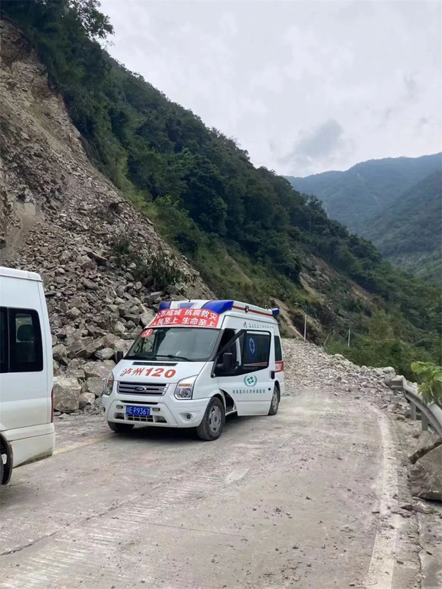 【忠山车神】高山危崖间的生命“摆渡人”(图5) 5.jpg