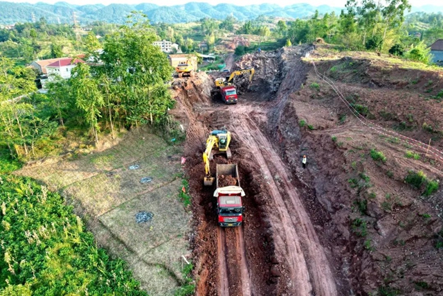 宜宾这个新高铁站最新进展来啦!站前广场、公交站、新建道路……(图2) 2.jpg