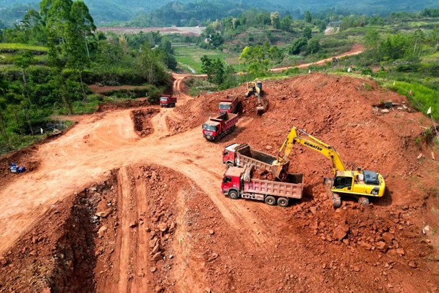 宜宾这个新高铁站最新进展来啦!站前广场、公交站、新建道路……(图1) 1.jpg