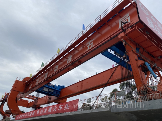 明年通高铁!成自宜高铁威远段线下主体工程完工(图3) 3.jpg