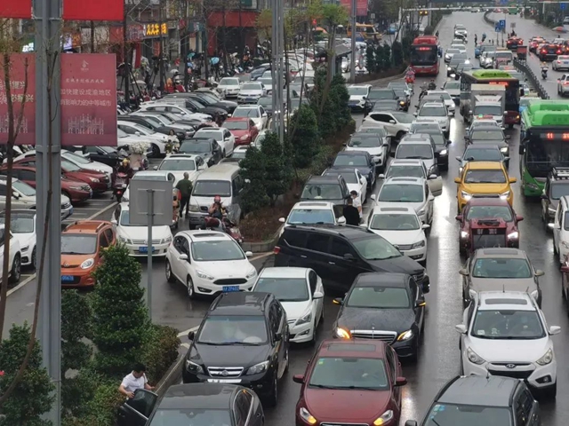 富顺将新建城区公共停车场9万余平方米......