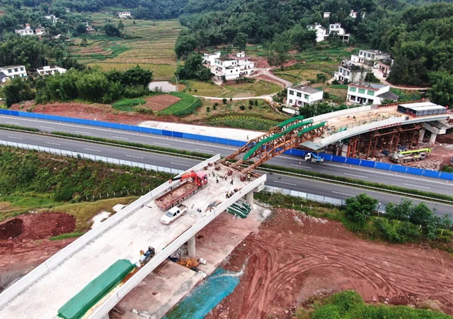 预计年底通车!宜威高速长宁段建设进展来啦!(图2) 2.jpg