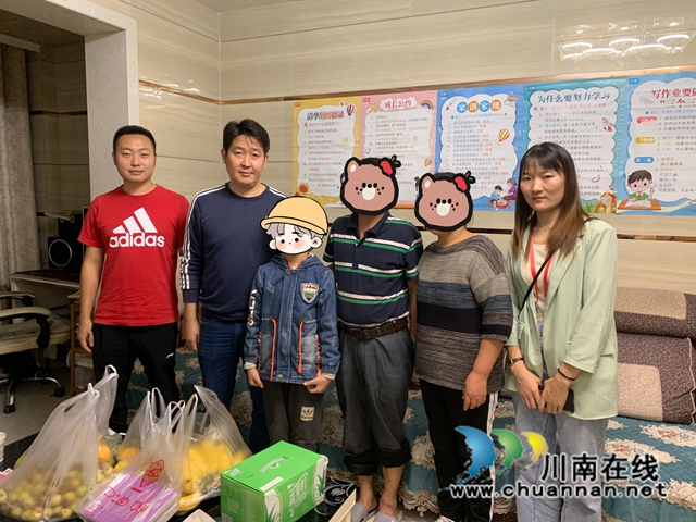 民心守护|泸县实验学校开展“感恩奋进·我为学生办实事”活动(图13) 陈书记.jpg