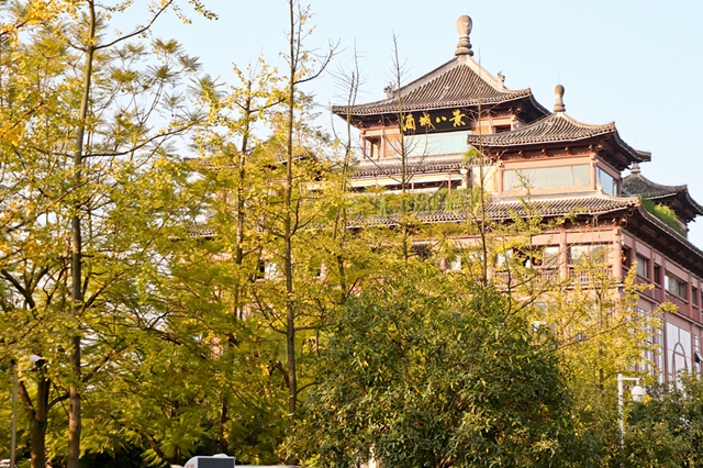 【有毒】泸州街头也有这种果子！有嬢嬢已经下手了……