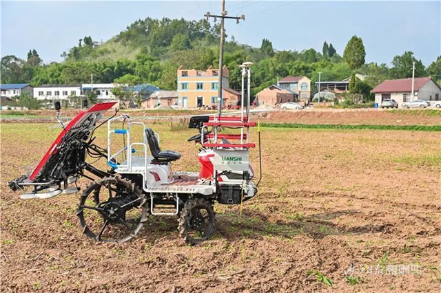 无人!无人!空中地面,内江首次试验(图2) 科2.jpg